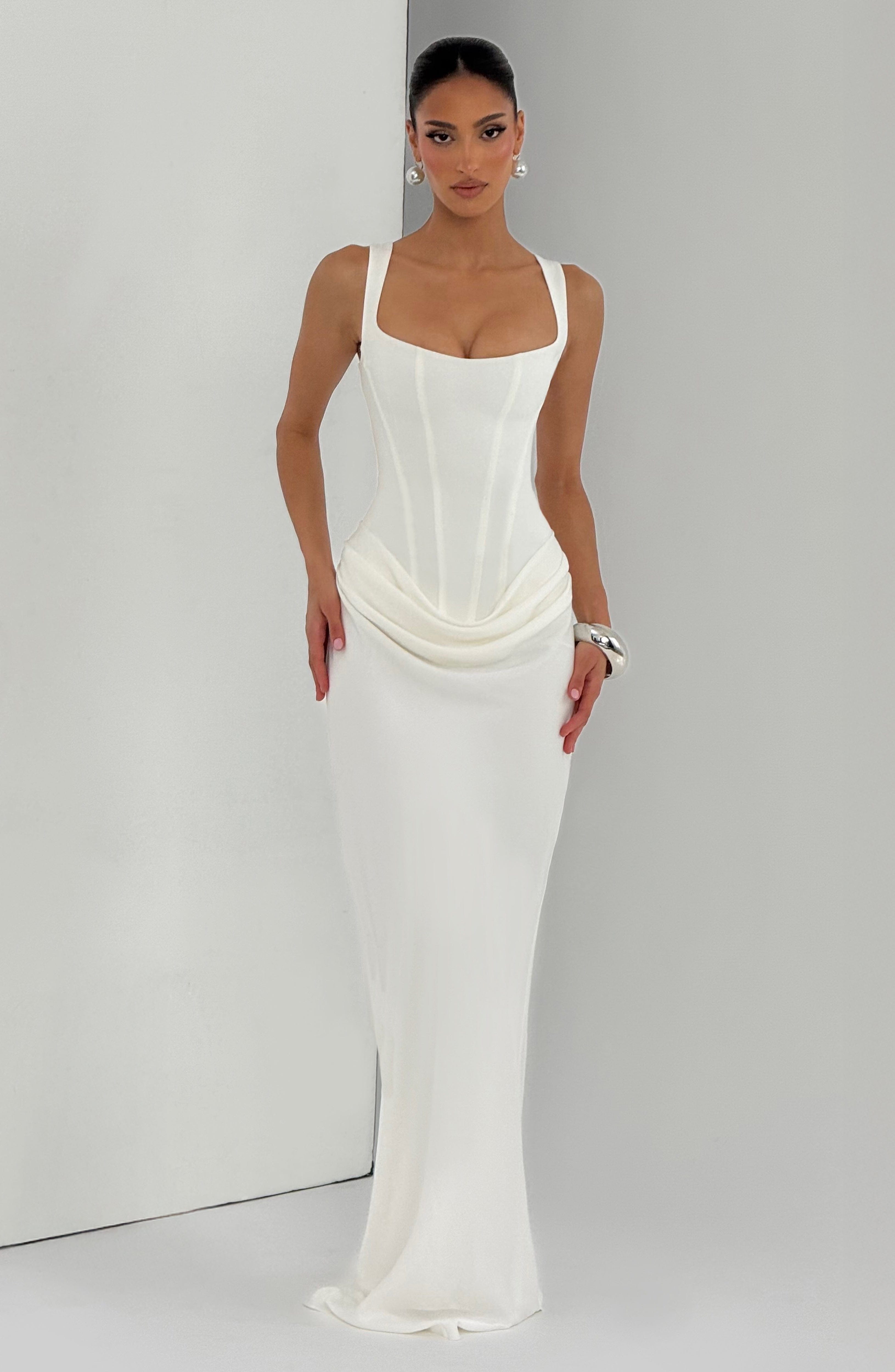 Leonor ❘ Square Neck Maxi Dress